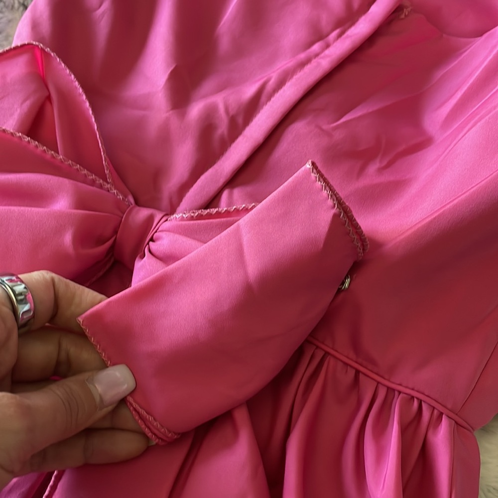 Vintage Pink Formal Gown with Bow Details, Size 2 - Picture 6 of 10